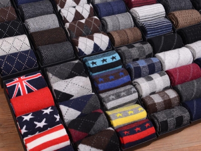 哪里收購(gòu)庫(kù)存襪子 外貿(mào)襪子庫(kù)存處理回收 義烏襪子庫(kù)存回收公司電話