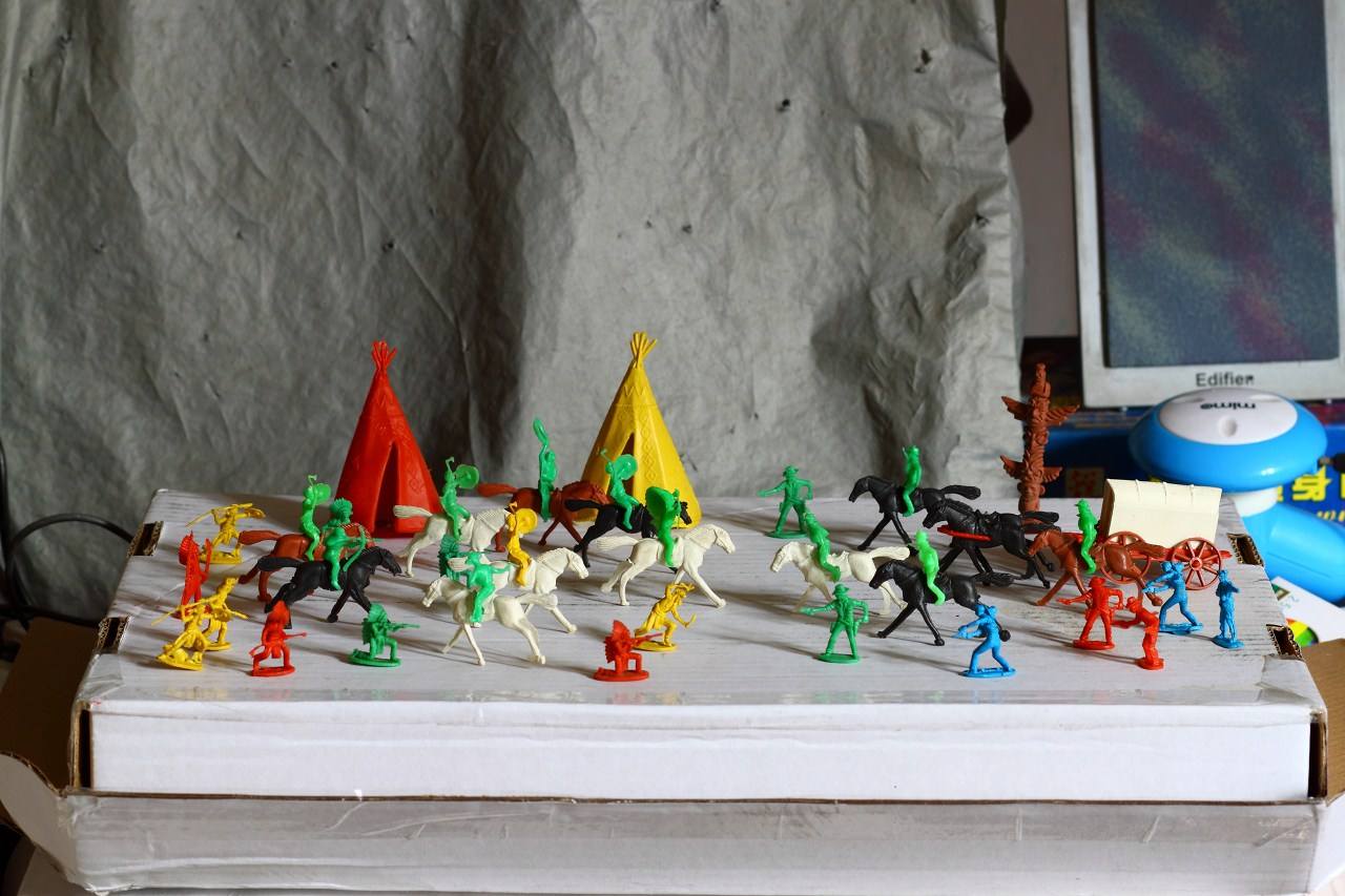 回收工藝品,回收庫(kù)存玩具,收購(gòu)日用品,回收庫(kù)存針織品